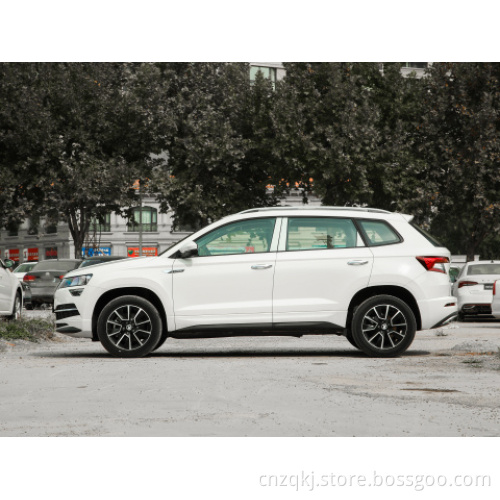 Auto a benzina a spedizione veloce Skoda Karoq Mini auto a gas cinese auto usate per vendita SUV